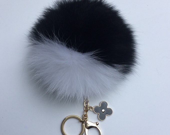 New! Black and White FW'15 fox fur Pompon bag charm pendant Fur Pom Pom keychain keyring with flower charm