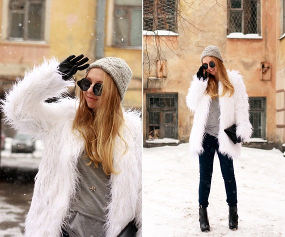 White faux fur coat / alpaca fur coat / llama fur coat