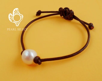 Leather pearl bracelet,pearl leather bracelet,pearl bracelet,leather bracelet,single pearl bracelet,black leather pearl bracelet,