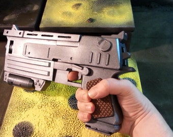 Fallout 3 inspired 10mm Pistol cosplay prop replica