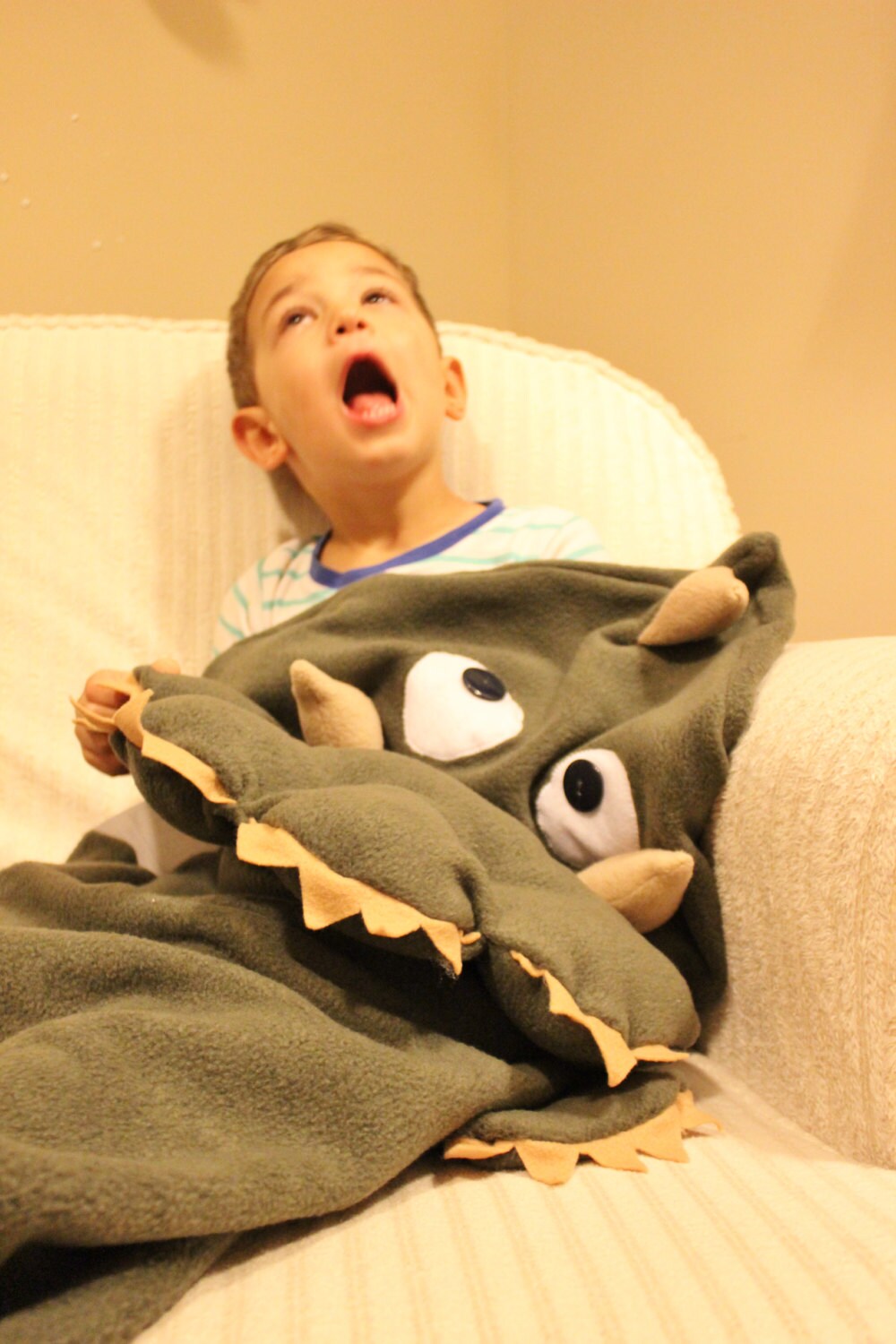 Dinosaur Blanket / Dino Blanket / Dinosaur Snuggle / Dinosaur