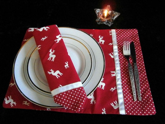 Items similar to Scandinavian Style Christmas Napkins and Place Mats ...