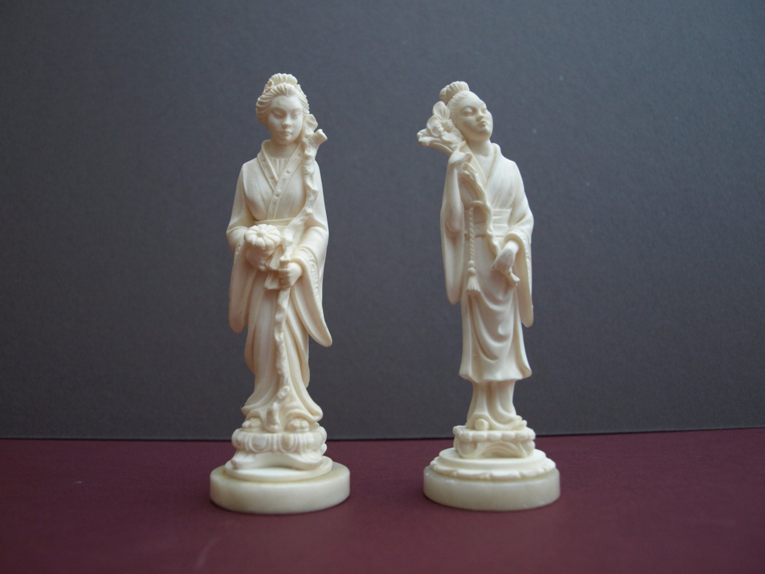A Pair of A Giannelli Alabaster Sculpture Oriental Figurines