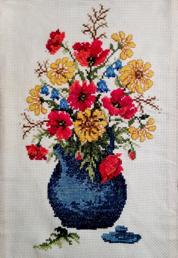 Embroidered Picture Vase with flowers