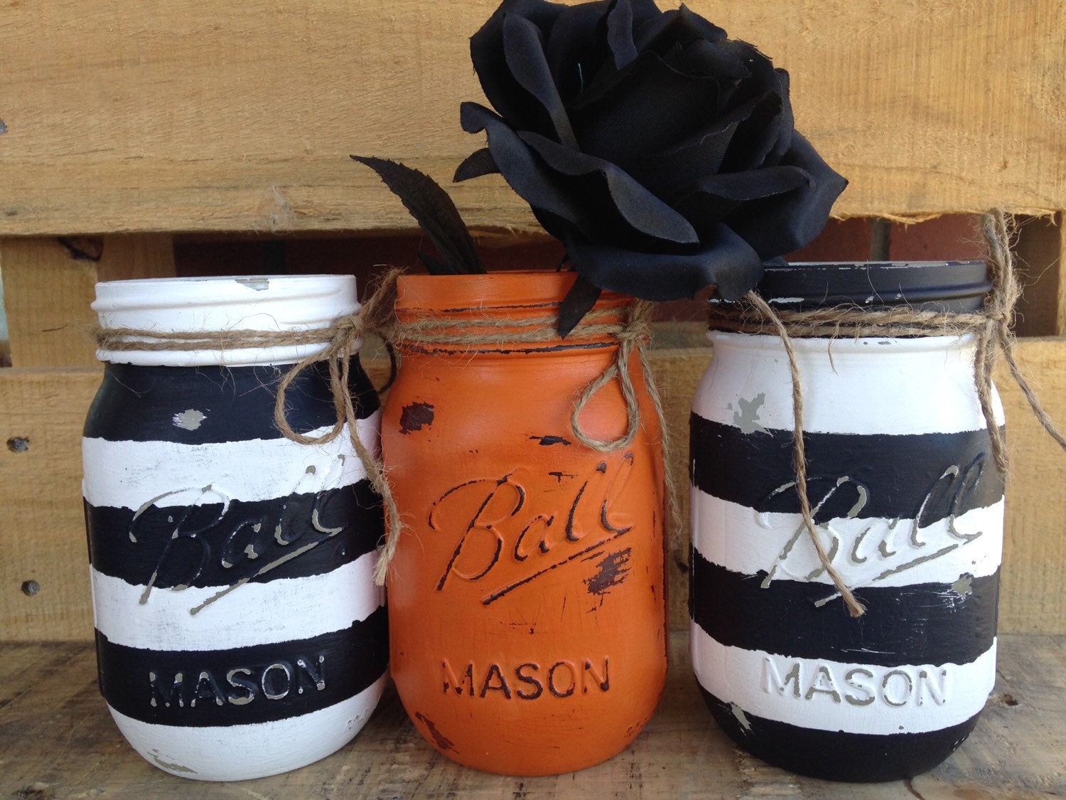 Painted Mason Jars. Halloween Jars. Halloween Decor. Fall