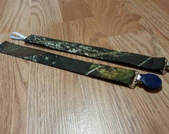 Universal Pacifier Clips-mossy oak camo, baby gift, baby shower, baby boy, baby girl,camo,hunting, mam nuk Avent soothie gumdrop latch