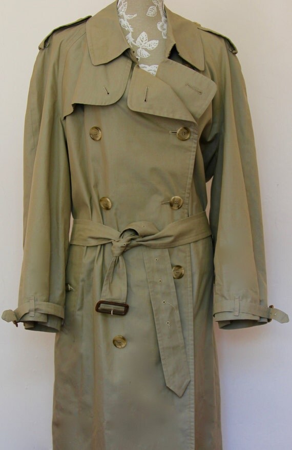 Vintage Burberry trench coat by LittleVintageStar on Etsy