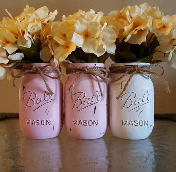 Pink and White Ombre Painted and Distressed Mason Jars - Pint Mason Jars