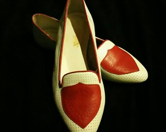Fayva Vintage pointed toe genuine leather flats,