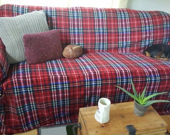 New Design No-Pill Fleece Red Plaid Couch Slipcover/SofaScarf Pet Throw. Only 1 available