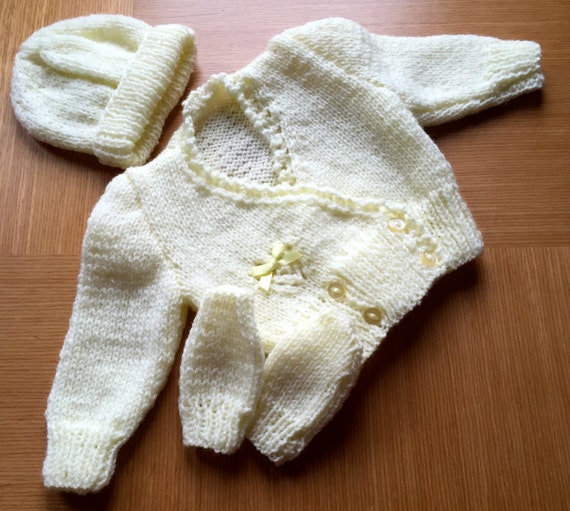 Hand knitted baby clothing set by EnasKnitwear on Etsy