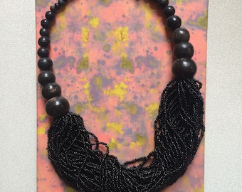 Beaded vintage 1970s necklace