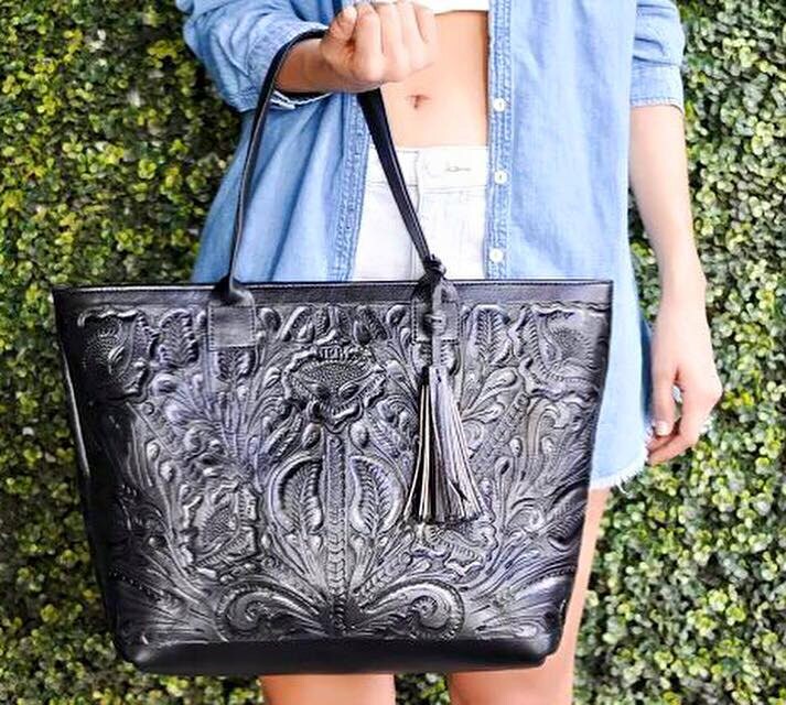 tooled leather shoulderbag purses with compartments