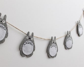Felt Totoro, Totoro Décor, Totoro Garland, Grey Totoro, Grey Nursery Décor, Nursery Banner, Totoro Toy, Totoro Home Décor Anime decor