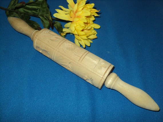 Vintage Springerle Rolling PinCarved Cookie Rolling Pin