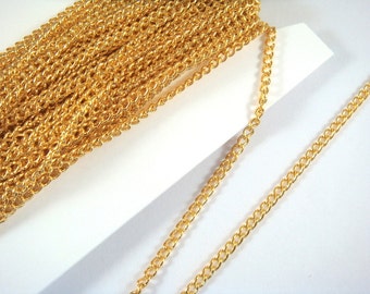 25ft Gold Plated Curb Chain Plated Iron 3.7x2.5mm Not Soldered - 25 feet - STR9047CH-G25