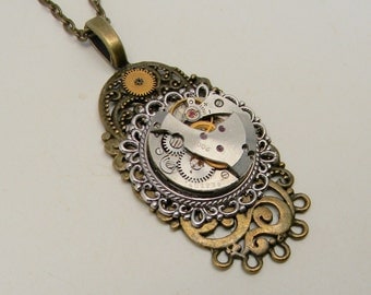 Steampunk jewelry. Steampunk watch necklace pendant.