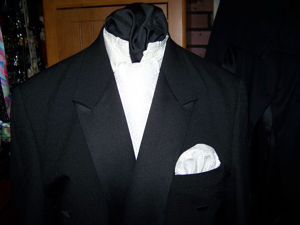 puff tie