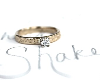 Bague de fiançailles diamant canadien. bague de fiançailles éthique traditionnelle. bague en or jaune de la vigne. prêt à expédier taille 7 par peacesofindigo