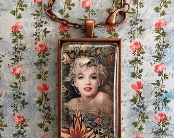 Norma Jean Marylin Monroe Pendant Necklace Popular Necklaces On Etsy Icon Jewelry Marylin Monroe Necklaces Iconic Necklace Wearable Art Etsy