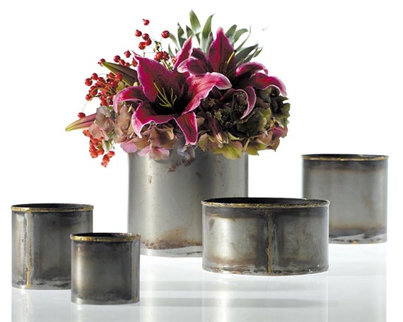 Rustic Metal Vase Flower Cache Pot Bud Tin Rustic Metal Vase Flower Cache Pot Bud Tin