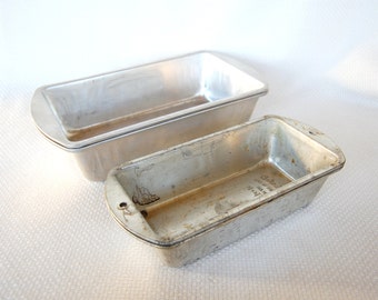 Choice of 4 Bake King Loaf Pans H2 Steel Pans And Or H822 Aluminum Loaf Pans from the King of Bakeware