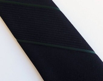 Vintage 60's Skinny Tie Necktie Black with Forest Green and Tone on Tone Diagonal Stripes Wembley 2"