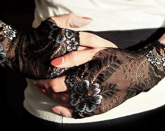 Lace Gloves , stretch lace, fingerless lace gloves, Bride, bridesmaid, gift for her. Size XL ready to ship.