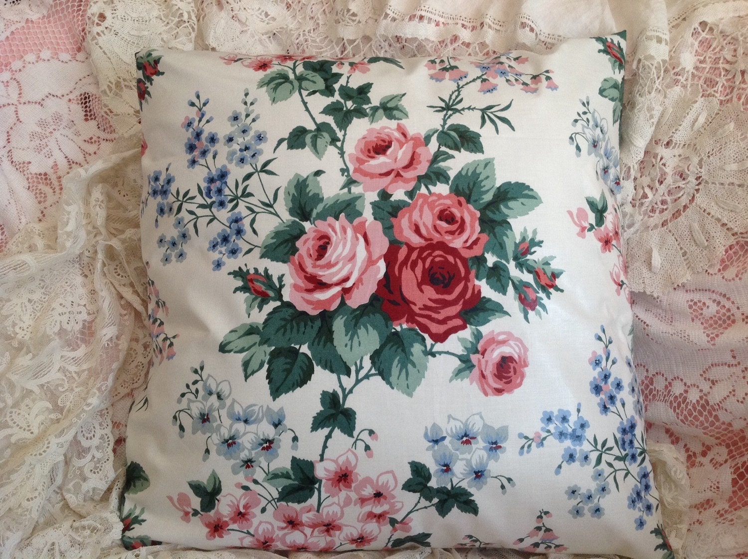 WAVERLY PILLOW COVER made from a Chintz/polished cotton fabric