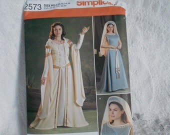 MISSES Medieval Dress Costume- Lord of the Rings Pattern Sizes 8-16 Simplicity 2573 - 2009 - UNCUT - Midevil Dress - Ready to Ship