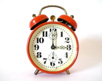 French vintage orange clock JAZ Clock clock. Vintage 1960. Metal alarm clock. Loft deco. Desk accessory. Clock 60s