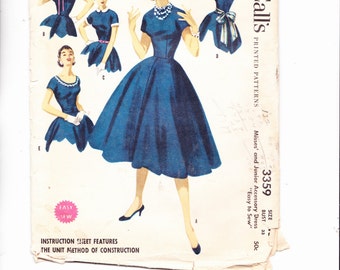 McCalls 3359 Vintage Pattern 1955 Full Skirt, Dress W/variable collars Size 15 Bust 33
