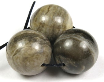 BARGAIN plus LAST Strands Super SALE - originally 6.37 and was 5.10 - Silver Leaf Jasper Large Round Bead - 14mm - 3 Pieces - B4033