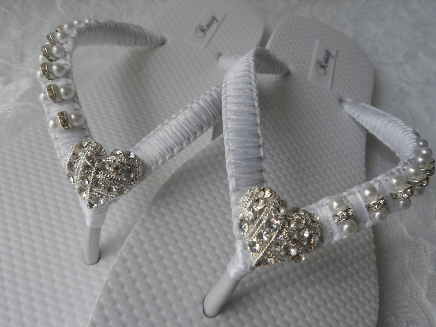 White Wedding Flip Flops / Bridal Pearls Sandals / White Color