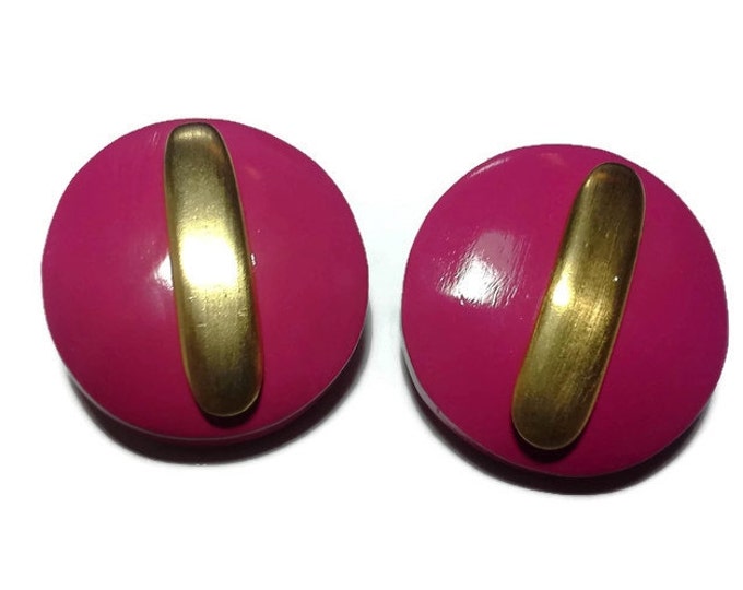 Les Bernard earrings, 1960s hot pink mod clip earrings with gold center design, geometric look, Twiggy type