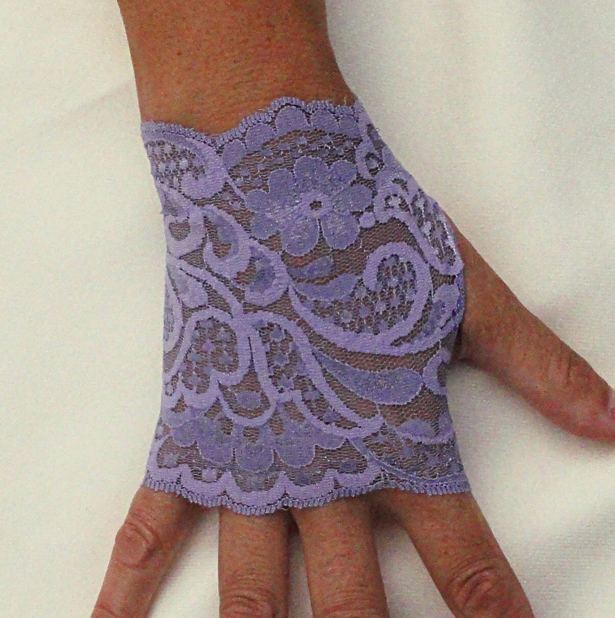 Lavender Lace Gloves Purple Stretch Fingerless Lace Gloves