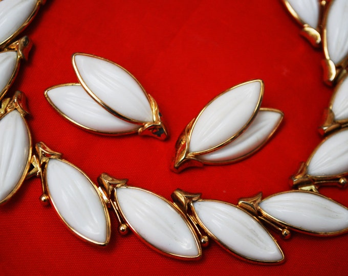 Crown Trifari Necklace and Earrings set - White Gold - Pat Pend -White lucite - Mid Century