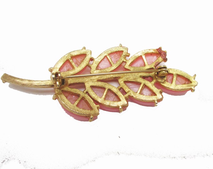 Pink Leaf Brooch - Thermoset Plastic flower - mid century pin