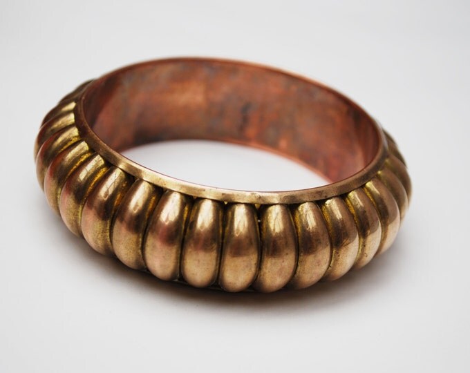 Boho Gold ribbed bangle - gold plated copper - modern bracelet