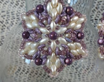 Snowflake in purple ( Debora Hodoyer )