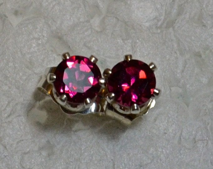 Pink Tourmaline Studs, 4mm Round, Natural, Set in Sterling Silver E957