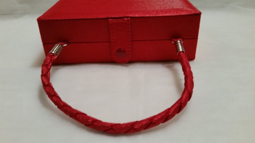 red box purse