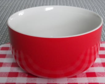 Hall China, Hall Red Mixing Bowl, Retro Kitchenware, Red Bowl, 1940's Kitchenware, Mid Century Kitchen, Collectible Kitchen, Red China Ware