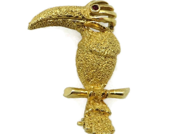50% OFF Hattie Carnegie Toucan Brooch, Vintage Gold Dust Textured Pin, Signed Carnegie Brooch, Figural Pin