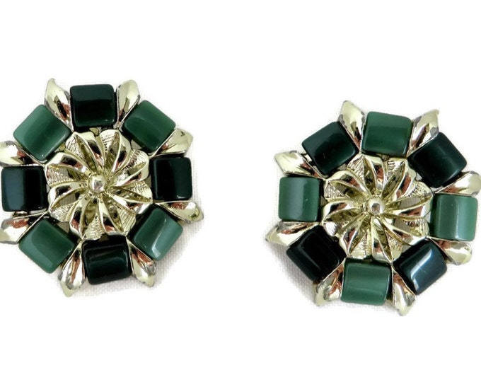 Green Thermoset Earrings - Vintage Goldtone Flower Clip-on Earrings, Gift idea, Gift Boxed