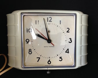 Art Deco Seth Thomas Electric Kitchen Clock, Working