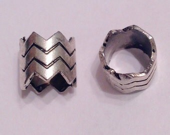 1 Large Hole Beard Bead Tibetan Antiqued Silver Chevron Beard Art Baubles