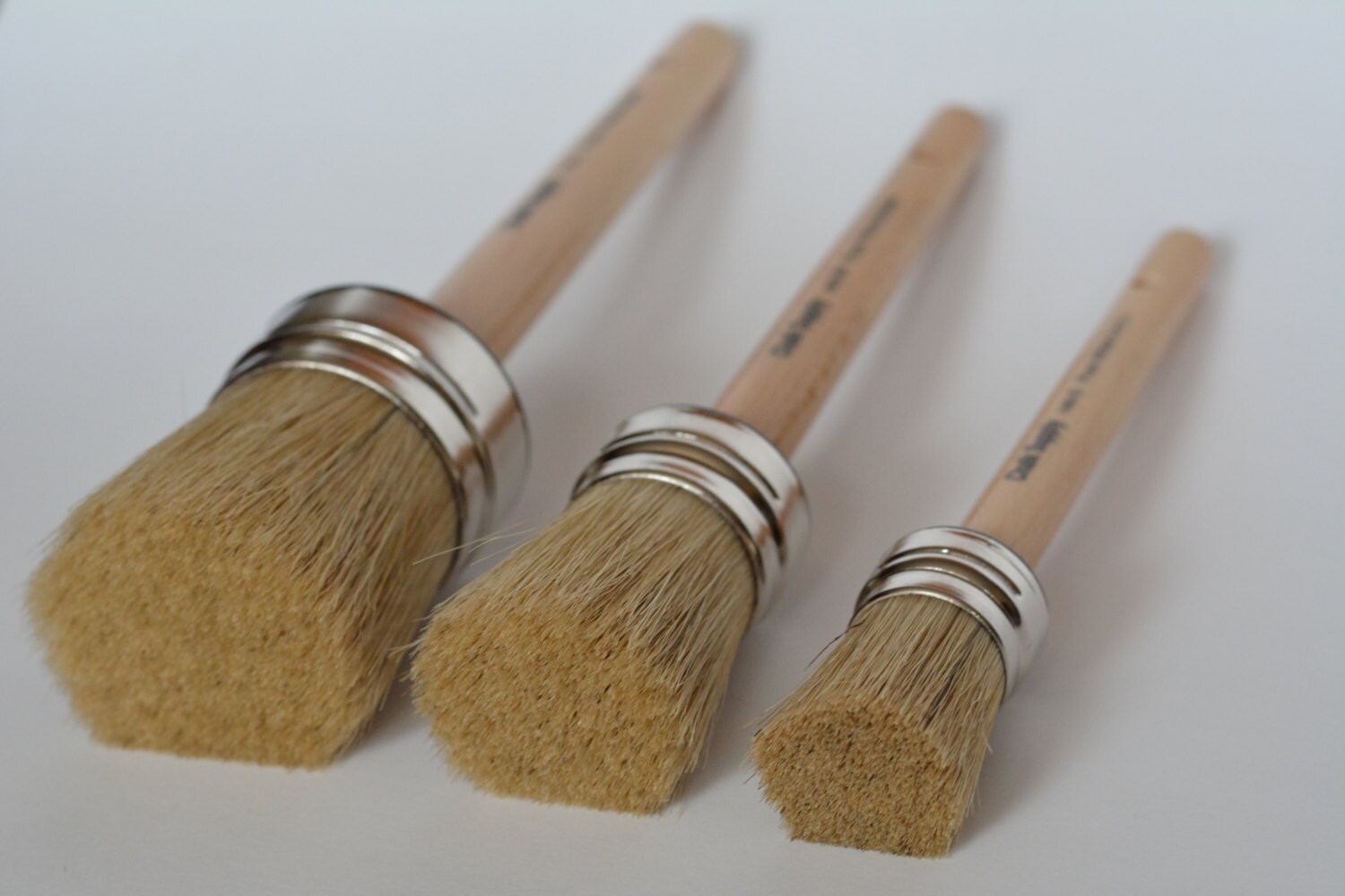 Chalk Supply Round Furniture Wax Brush Small Medium or