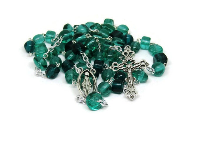 Green Beaded Rosary - Glass Bead Rosary - Baptism Gift - Unisex Rosary - Spiritual Jewelry