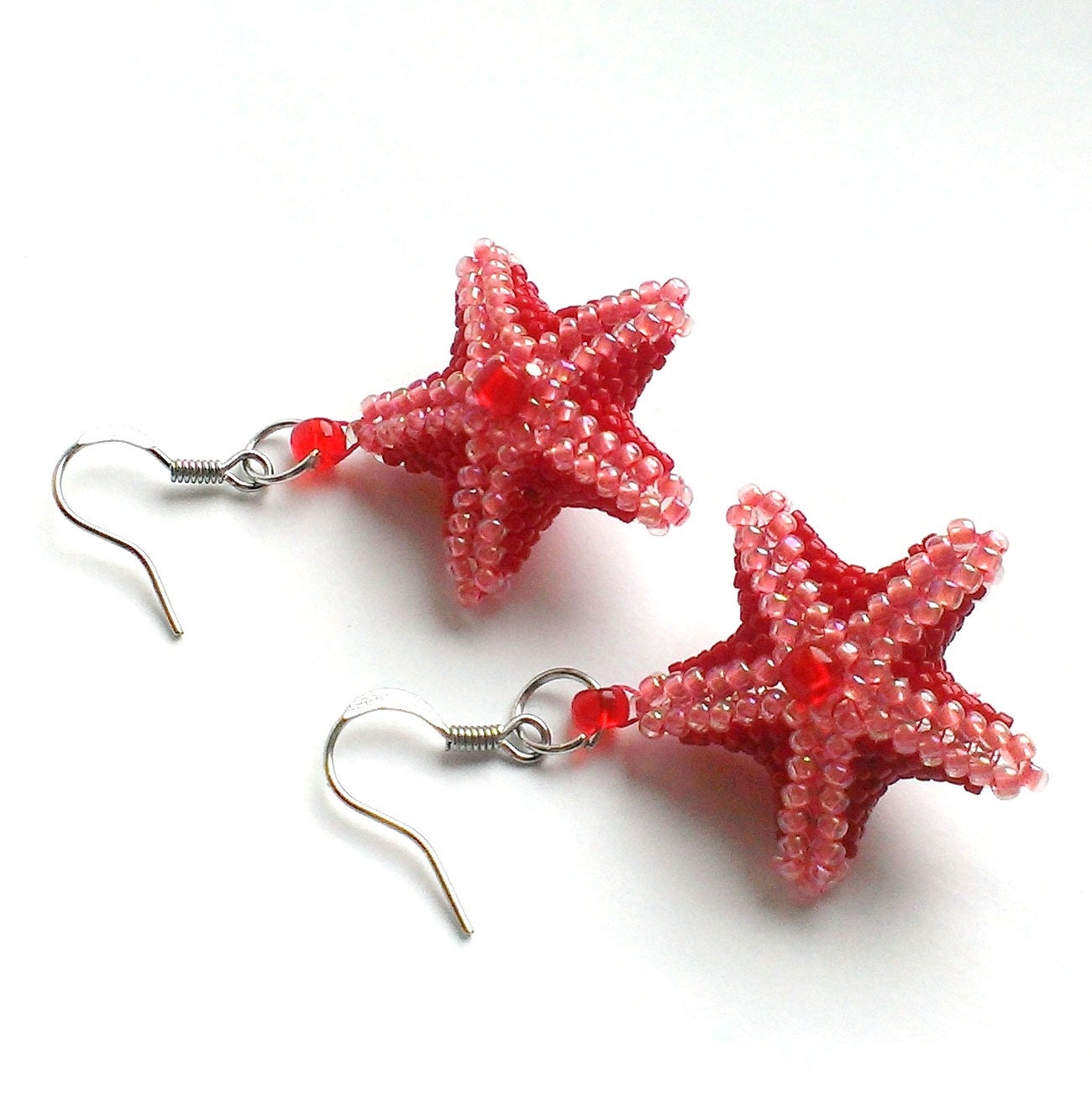 Christmas earrings Star earrings Red stars Beaded earrings